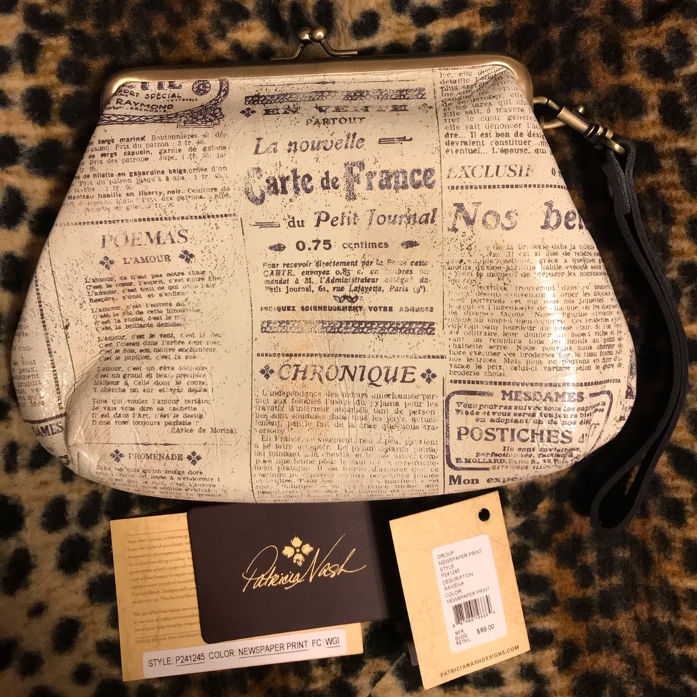 Patricia Nash - Savena Newspaper Print Wristlet